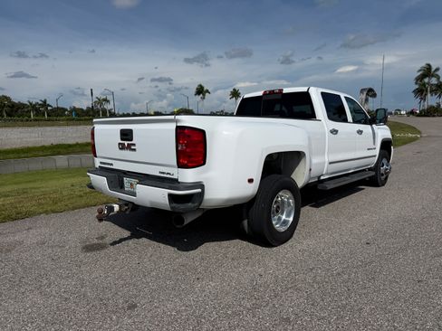Used 2016 GMC Sierra 3500 Denali w/ Duramax Plus Package AWD/4WD image 9
