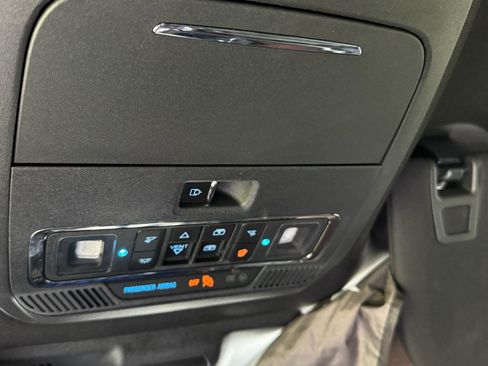 Used 2021 Ford F150 Lariat w/ Equipment Group 502A High AWD/4WD image 30