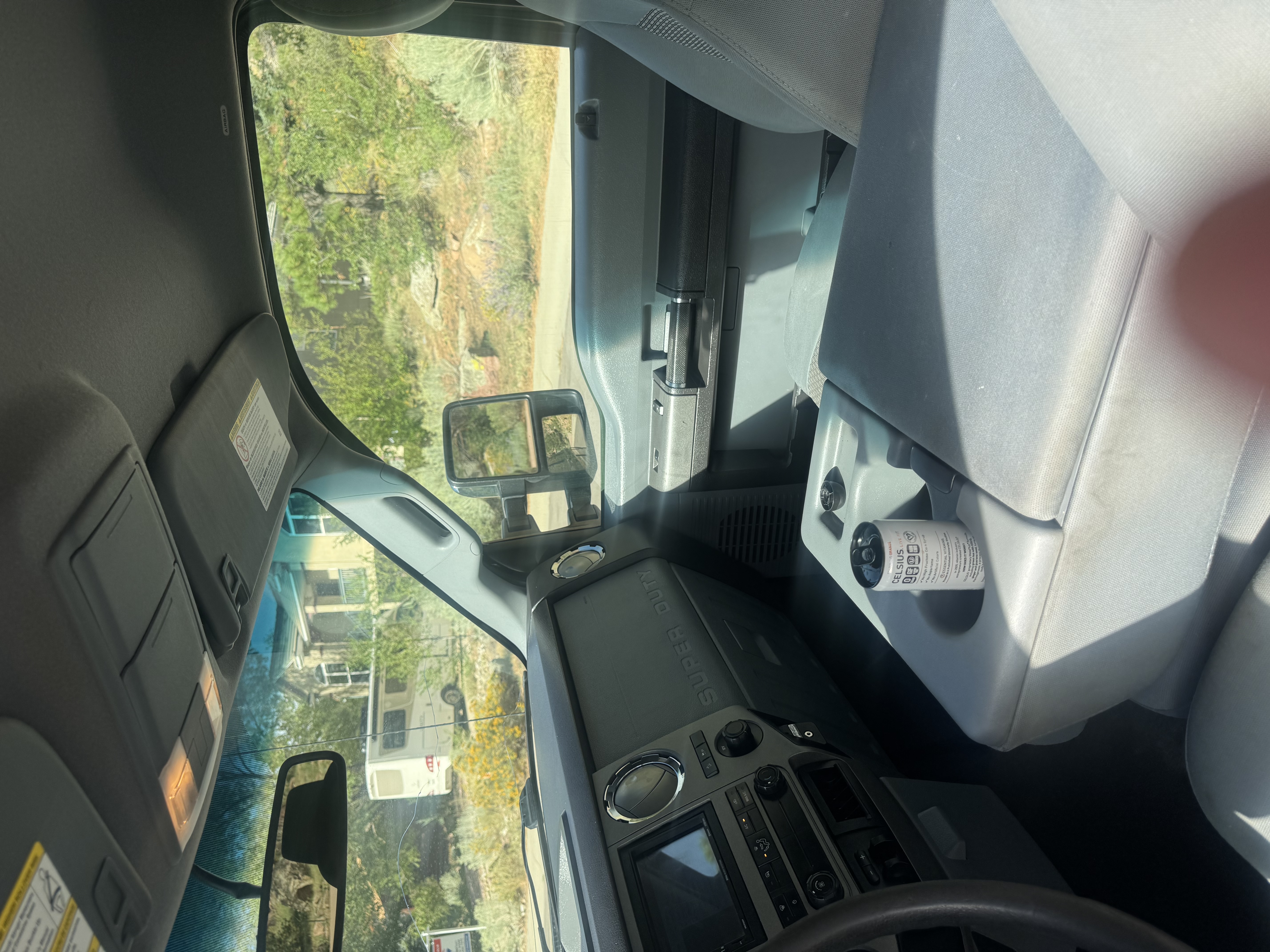 Used 2011 Ford F250 XLT w/ XLT Premium Pkg AWD/4WD image 11
