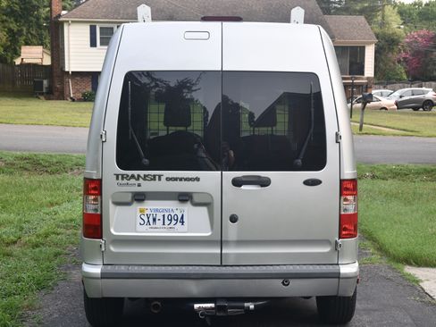 Used 2010 Ford Transit Connect XLT FWD image 8