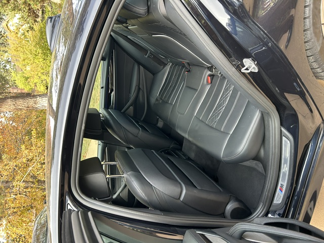 Used 2022 BMW M550i xDrive w/ Executive Package AWD/4WD image 12