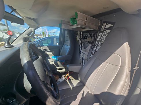 Used 2020 Chevrolet Express 2500 image 8