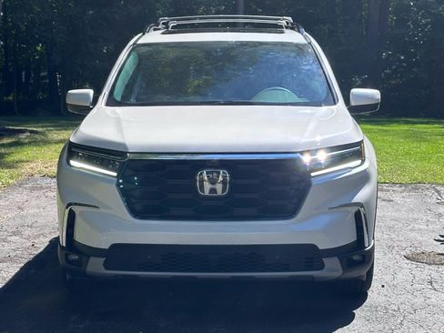 Used 2025 Honda Pilot Elite image 10