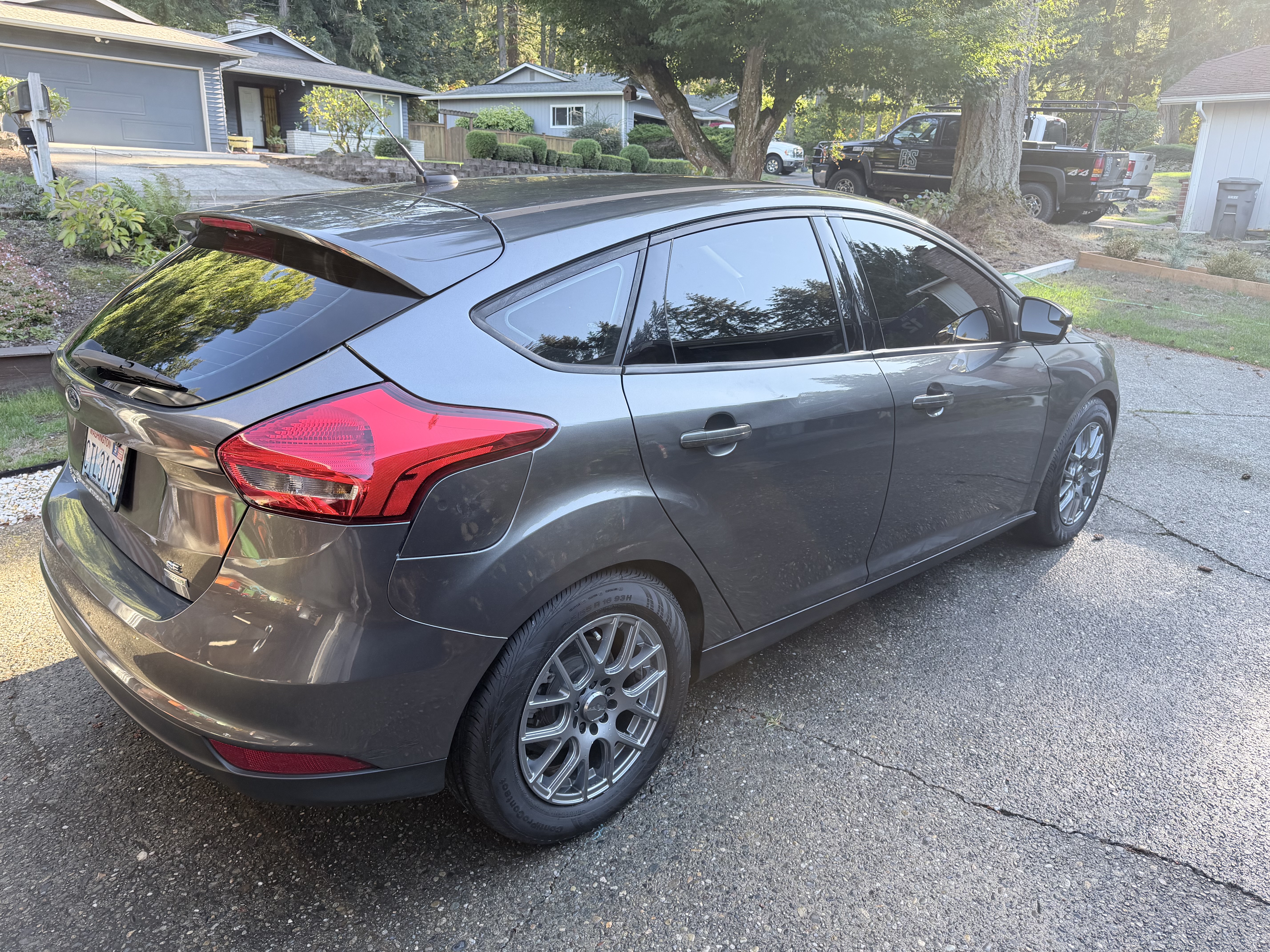 Used 2016 Ford Focus SE FWD image 6