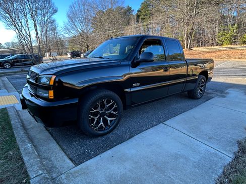 Used 2003 Chevrolet Silverado 1500 SS image 5