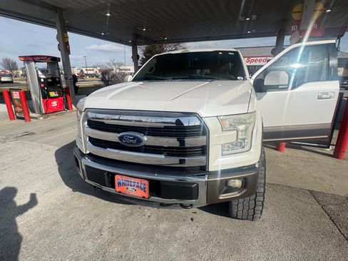 Used 2015 Ford F150 King Ranch w/ Equipment Group 601A Luxury AWD/4WD image 6