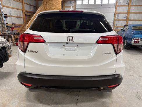Used 2017 Honda HR-V EX image 6