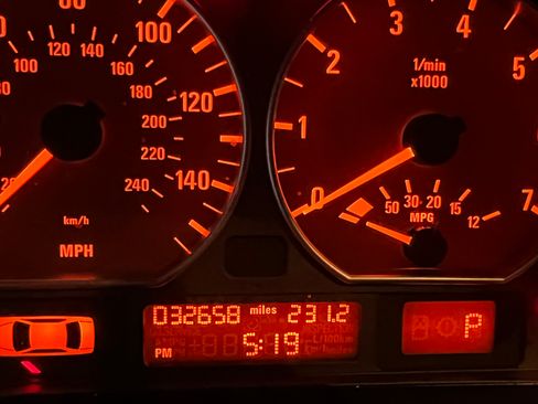 Used 2003 BMW 330xi 330xi Sedan 4D image 17