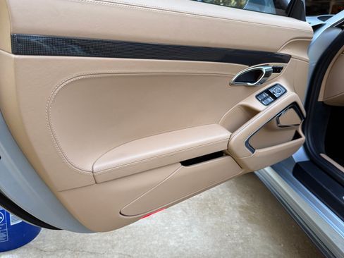 Used 2014 Porsche 911 Turbo S image 27