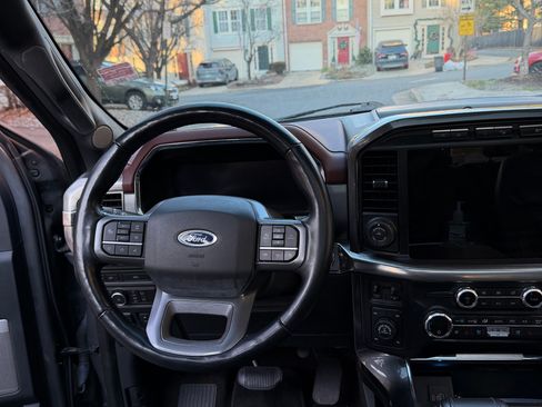 Used 2021 Ford F150 Lariat w/ Equipment Group 502A High image 12