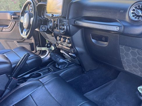 Used 2012 Jeep Wrangler Unlimited Sport AWD/4WD image 5