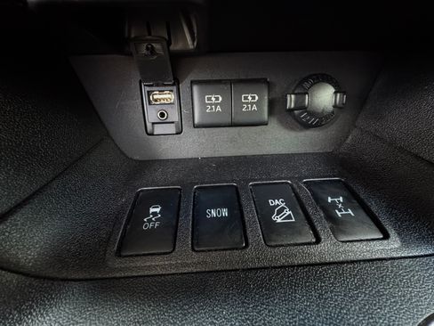 Used 2018 Toyota Highlander Limited image 15