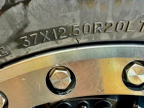 Used 2021 Jeep Gladiator Sport image 5