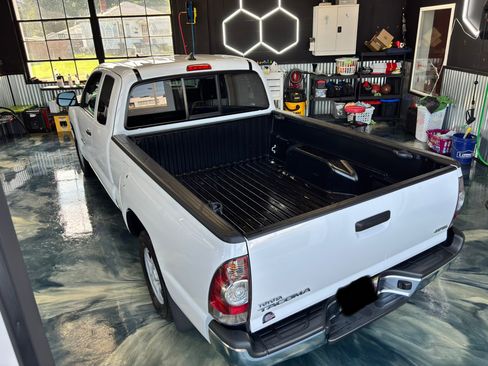 Used 2015 Toyota Tacoma 2WD Access Cab w/ SR5 Package image 9