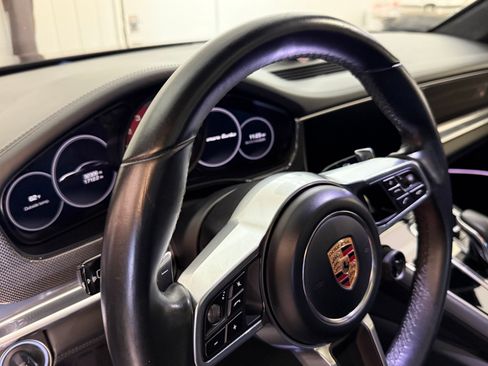 Used 2018 Porsche Panamera Turbo image 24