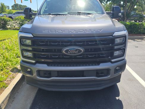 Used 2023 Ford F350 Lariat w/ Lariat Ultimate Package AWD/4WD image 2