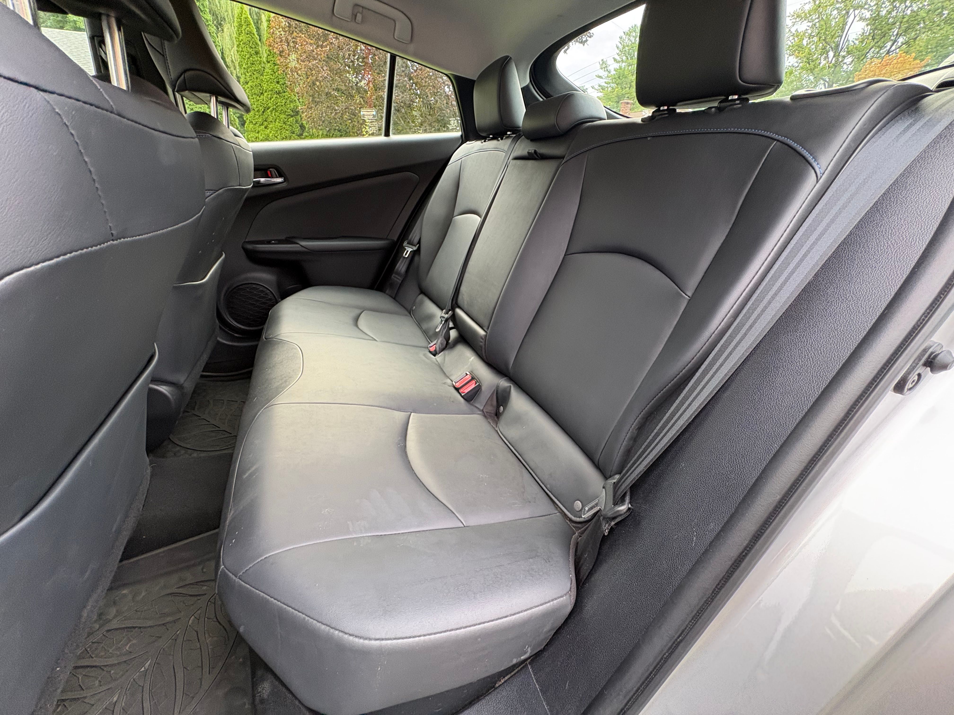 Used 2017 Toyota Prius Four Touring w/ Carpet Mat Package FWD image 8