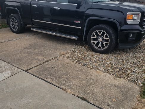 Used 2015 GMC Sierra 1500 SLT image 1