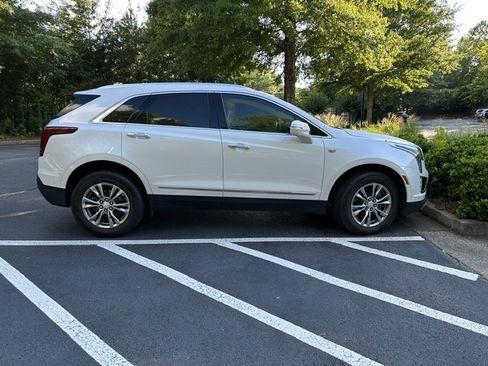 Used 2021 Cadillac XT5 Premium Luxury FWD image 1