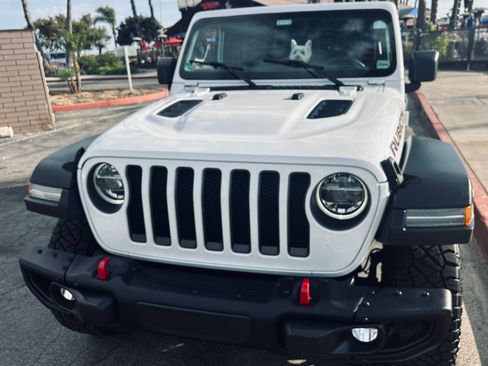 Used 2018 Jeep Wrangler Unlimited Rubicon AWD/4WD image 6