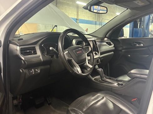 Used 2019 GMC Acadia SLT image 8