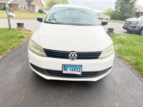 Used 2012 Volkswagen Jetta S image 2
