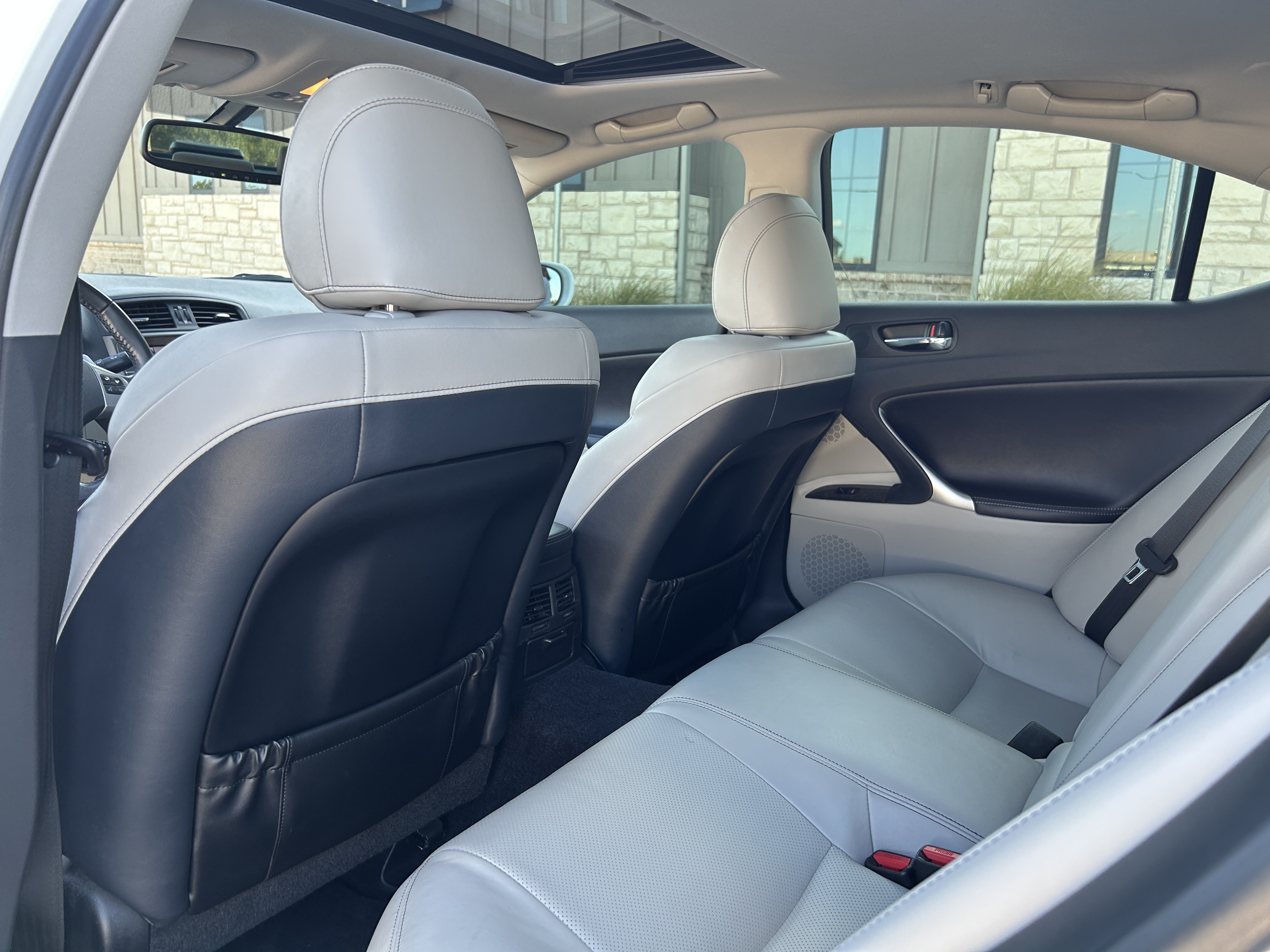 Used 2012 Lexus IS 250 w/ Premium Pkg Value Edition RWD image 9