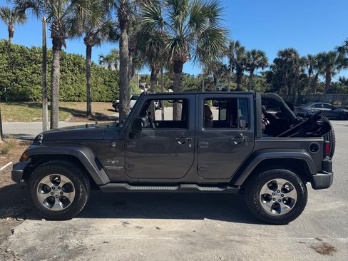 Used 2016 Jeep Wrangler Unlimited Sahara w/ Max Tow Package image 4
