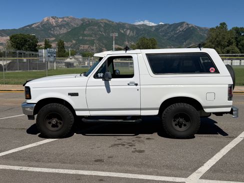 Used 1996 Ford Bronco AWD/4WD image 4