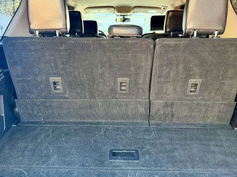 Used 2022 Ford Expedition XLT image 14