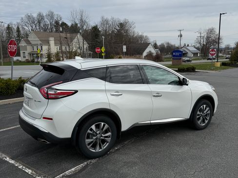 Used 2018 Nissan Murano SL w/ Moonroof Package image 5