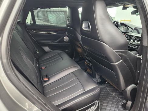 Used 2016 BMW X6 M image 13