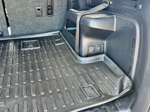 Used 2024 Toyota 4Runner SR5 Premium w/ Moonroof Package AWD/4WD image 30
