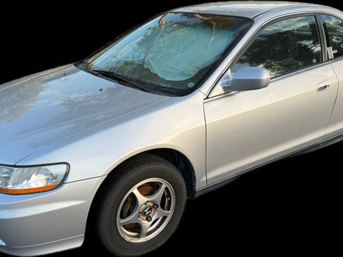 Used 2001 Honda Accord LX image 4