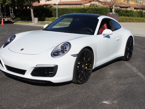 Used 2017 Porsche 911 Carrera 4 image 19