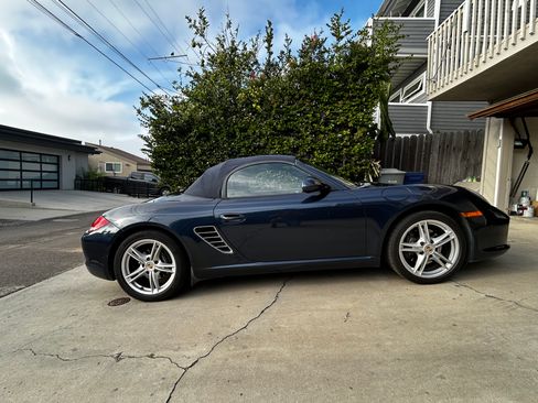 Used 2011 Porsche Boxster image 4