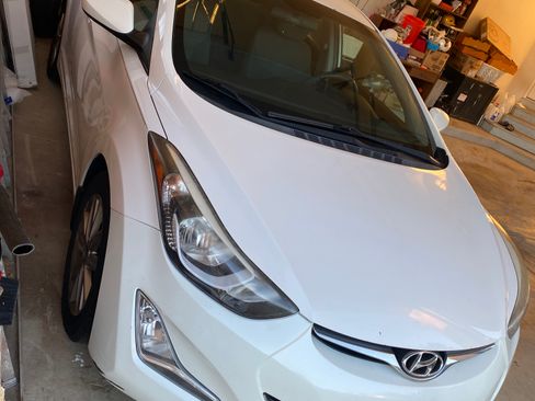Used 2014 Hyundai Elantra SE w/ Option Group 02 image 1