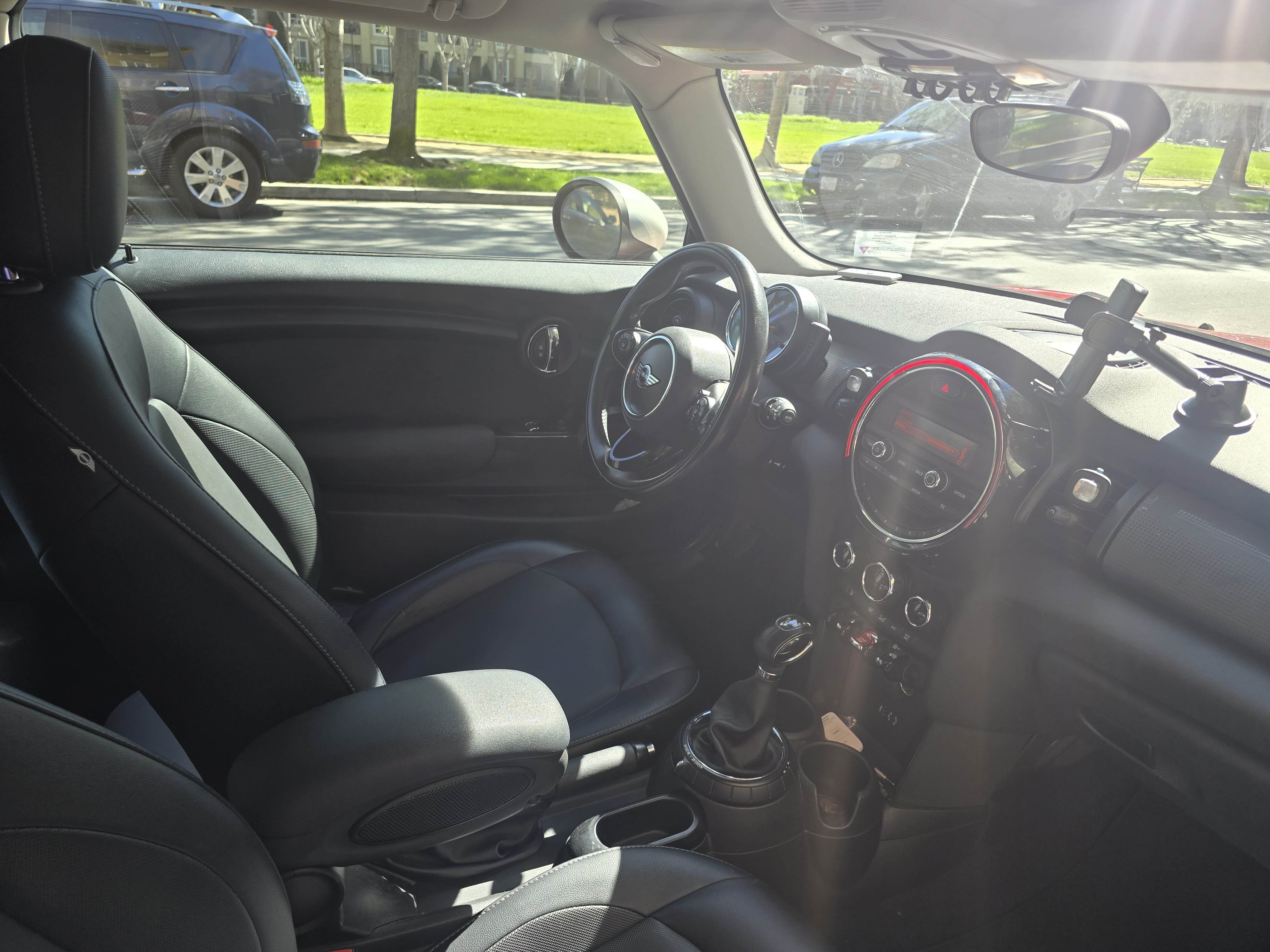 Used 2015 MINI Cooper 2-Door Hardtop FWD image 13