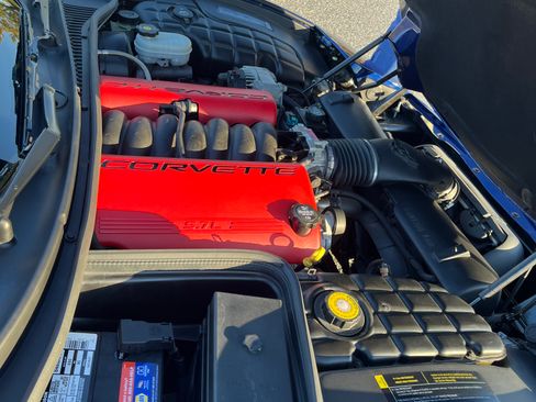 Used 2004 Chevrolet Corvette Z06 w/ Z06 Preferred Equipment Group RWD image 24