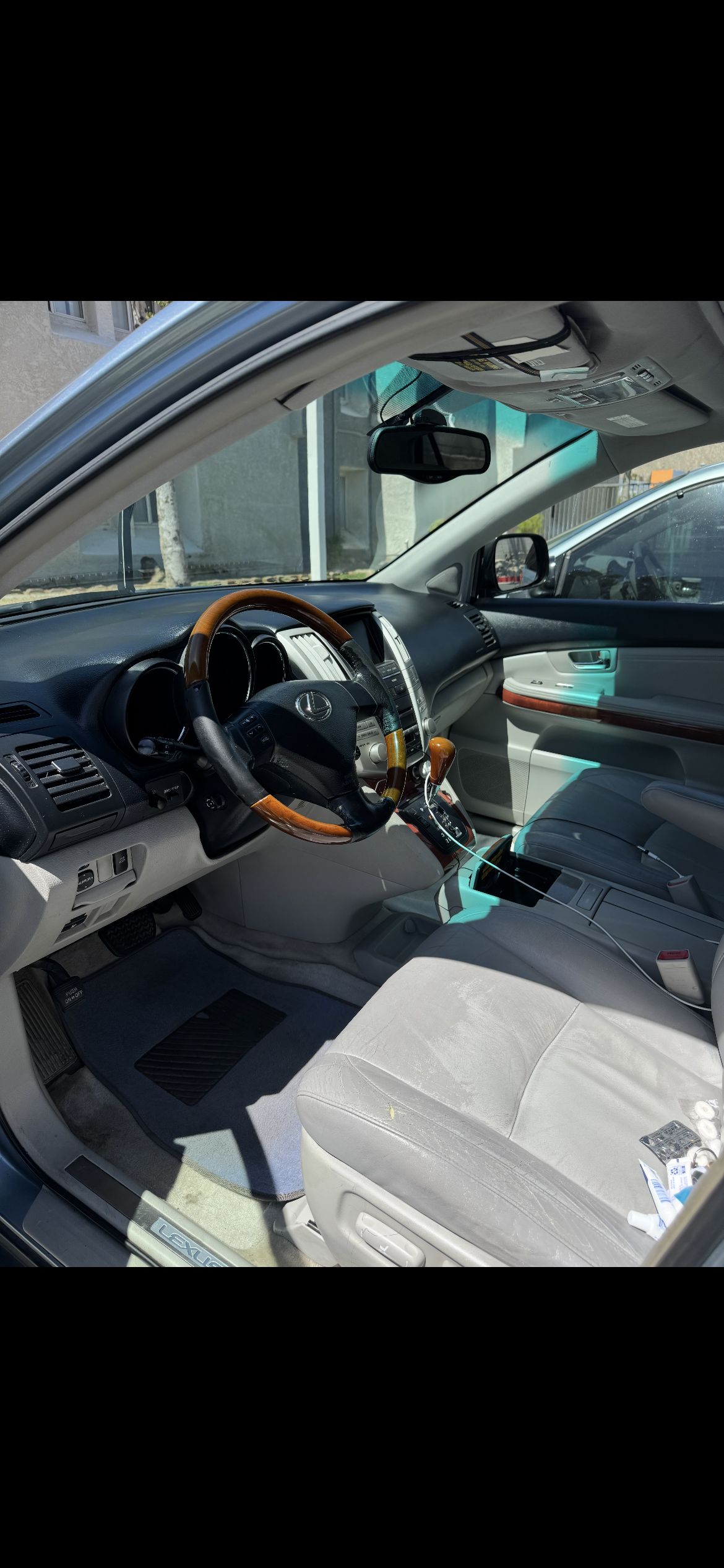 Used 2004 Lexus RX 330 w/ Premium Plus Pkg FWD image 5