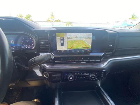 Used 2024 Chevrolet Silverado 2500 LTZ w/ LTZ Plus Package image 9