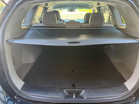 Used 2015 Kia Sorento LX image 9