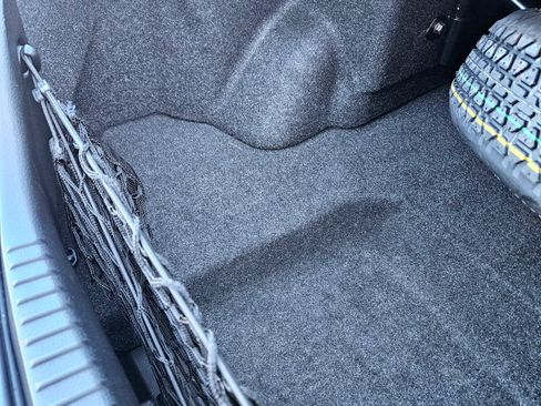 Used 2005 MAZDA RX-8 w/ MT Touring Pkg image 29