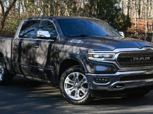 Used 2022 RAM 1500 Limited image 1