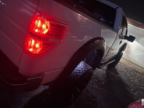 Used 2012 Ford F150 XLT w/ Trailer Tow Pkg image 5