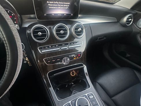 Used 2018 Mercedes-Benz C 300 Sedan image 19