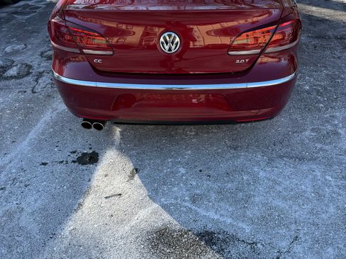 Used 2014 Volkswagen CC Sport image 11