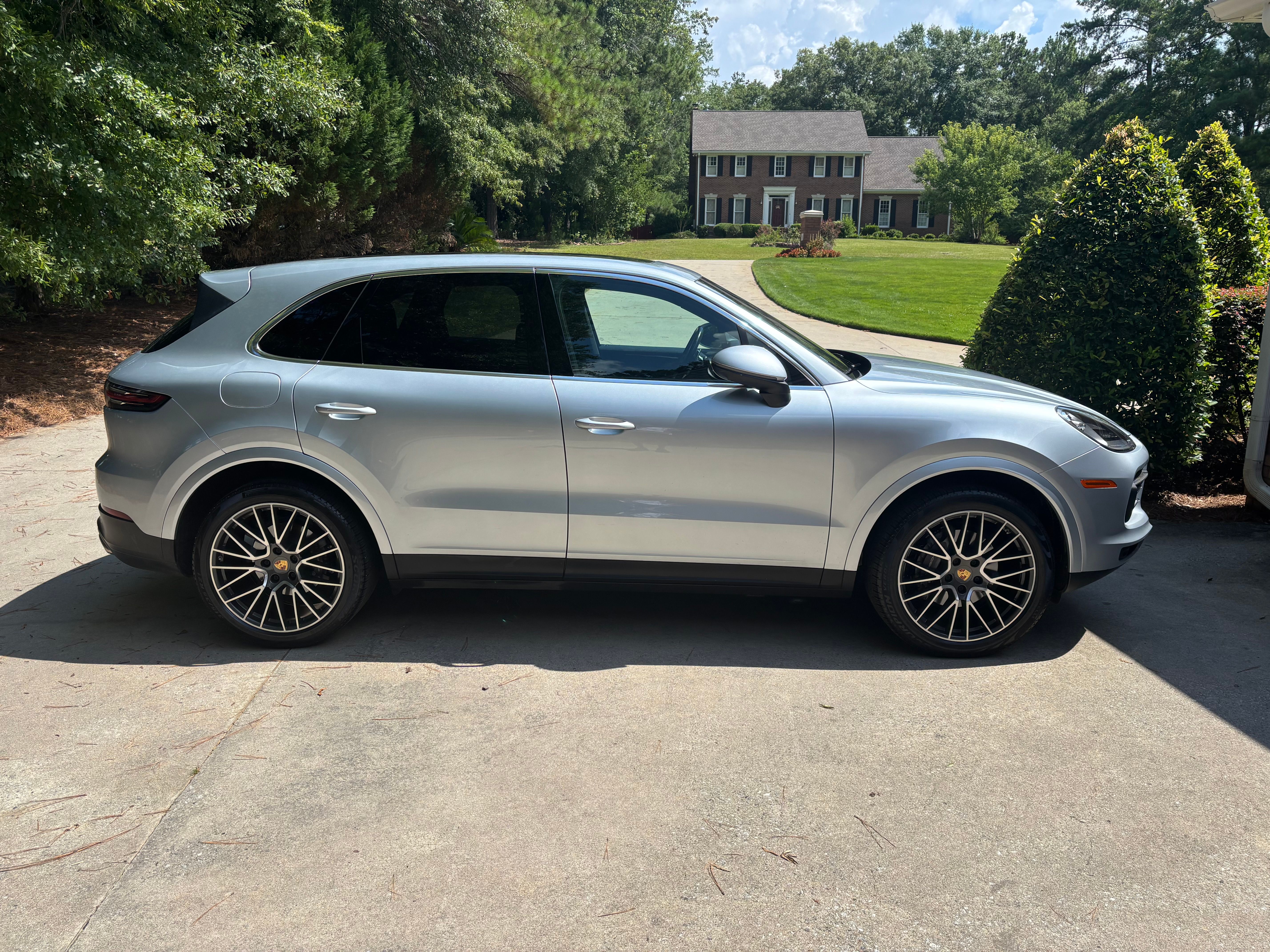 Used 2019 Porsche Cayenne AWD/4WD image 11