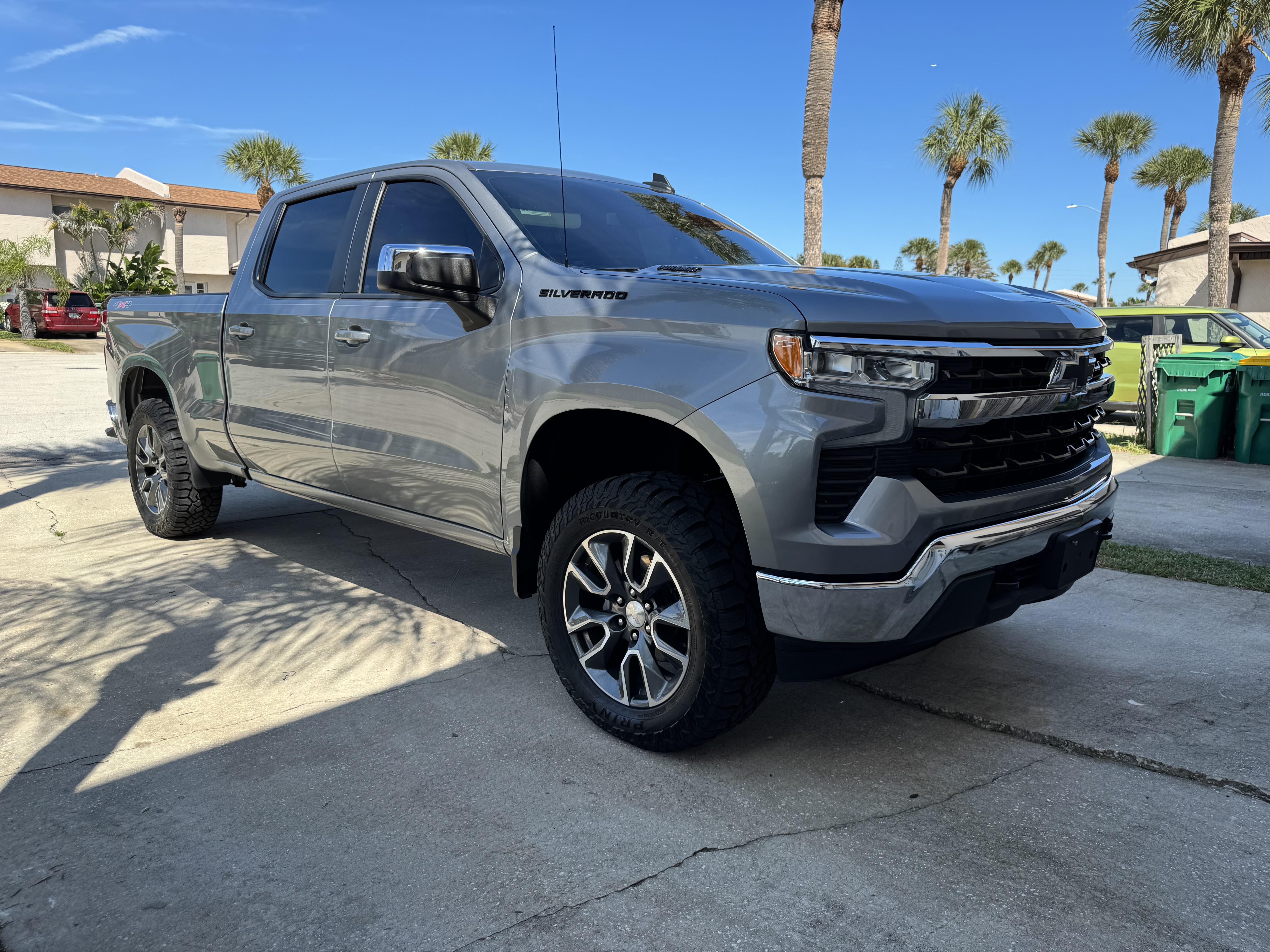 Used 2023 Chevrolet Silverado 1500 LT w/ LPO, Dark Essentials Package AWD/4WD image 5