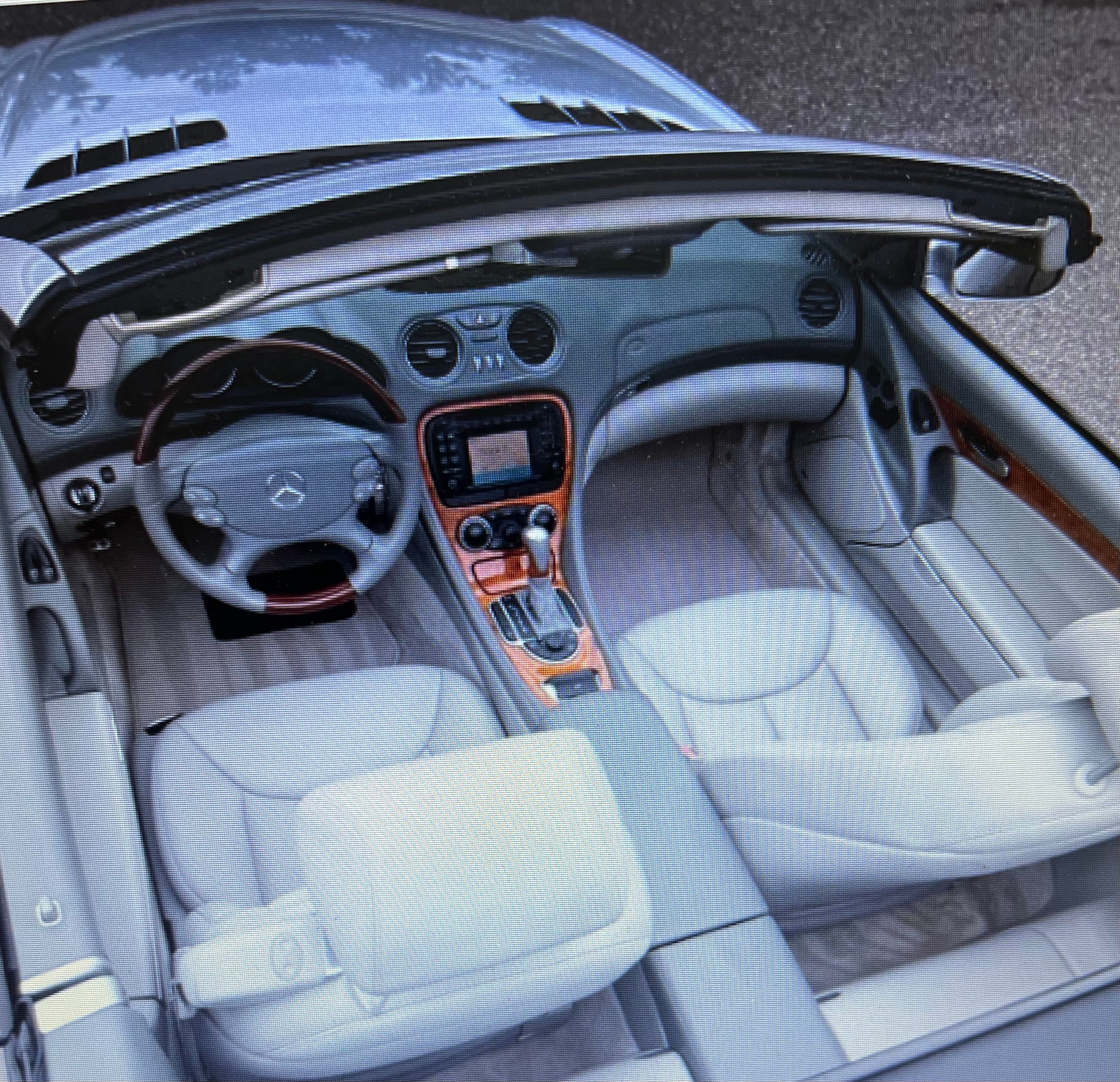 Used 2004 Mercedes-Benz SL 500 image 6